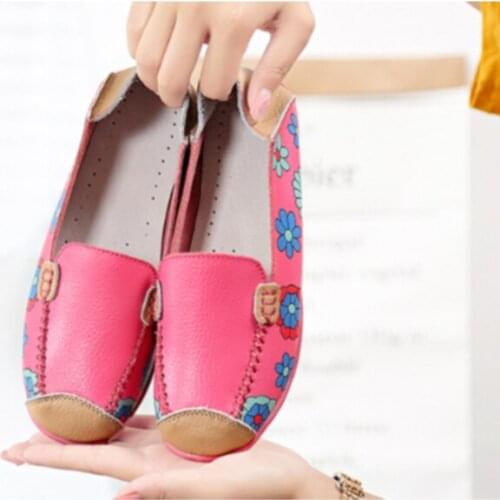 Women Casual Shoes Flat Leather Boat Shoes Non-slip Comfortable Mom Shoes Female Spring Single Shoes Plus Size
