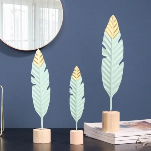 Modern Feather Wooden Decoration TV Cabinet Table Fairy Garden Miniature Figurines Fashion Christmas Home Decoration Accessories