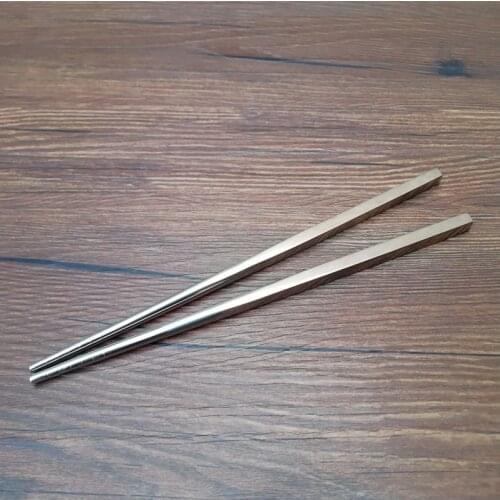 Mackwalker Titanium Solid Chopsticks Square Chopsticks Food Chopsticks Tableware