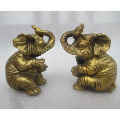 Chinas rare collection of old copper peace, a pair of elephant statue