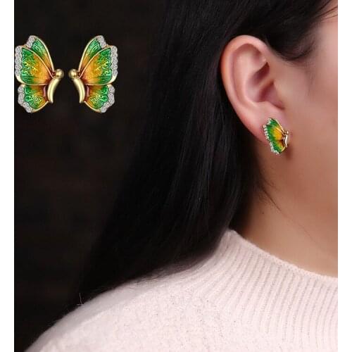 2021 Fashion New Butterfly Wing Alloy Earrings Sweet And Romantic Exquisite Small Animal Ladies Earrings Temperament Jewelry