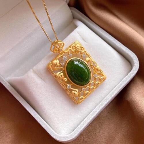 Unique creative ancient gold craftsmanship diamond natural Hetian jade oval necklace pendant fashionable atmosphere jewelry