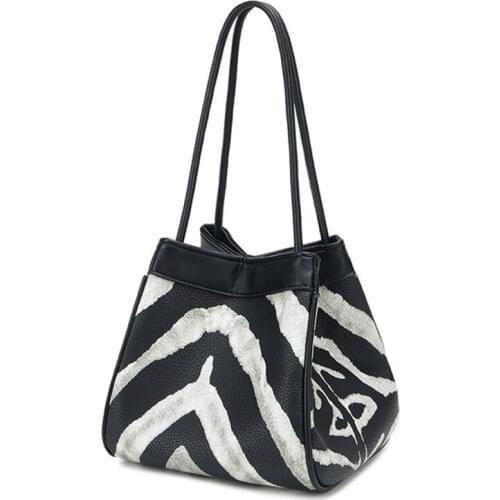 2021 New Zebra Pattern Handbag Woman Baguette Bag Fashion Personality Dumpling Bags Lady Travel Leather Purses and Handbags