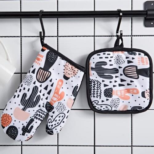 Kitchen Special Microwave Oven Insulation Anti Scalding Gloves Heat Insulation Pad High Temperature Resistant Oven Baking Gloves