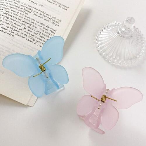2021 Summer Small Transparent Butterfly Hair Claws Hairpin Cute Transparent Grabs Acrylic Hair Clip For Women Sweet Accessories