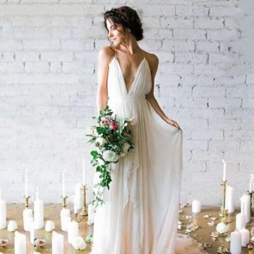 2021 Elegant Ivory Spaghetti Straps Deep V-Neck Backless Sleeveless Chiffon Beach Wedding Dress Bridal Gown