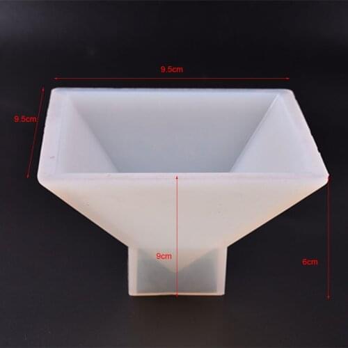 Pyramid Mold Handcraft DIY Ornaments Making Tools 9.5x9.5x6cm