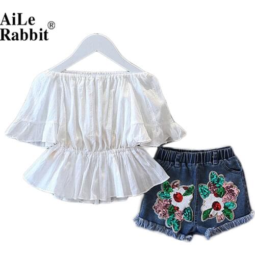 AiLe Rabbit 2018 New Summer Girls Fashion Word Shoulder T-shirt + Sequin Denim Shorts 2pcs Set Childrens Clothing Set