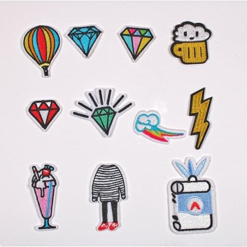 100pcs/lot Embroidery Patch Diamond Balloon Lightning Cellphone Clothing Decoration Strange Things Iron Heat Transfer Applique