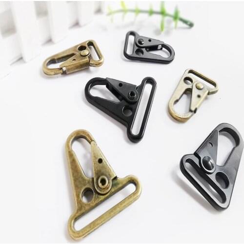 1 Pcs Metal Iron Buckle Olecranon Outdoor Military Tactical Equipment Key Hanging Belt Carabiner Backpack Hook For Leather Craft