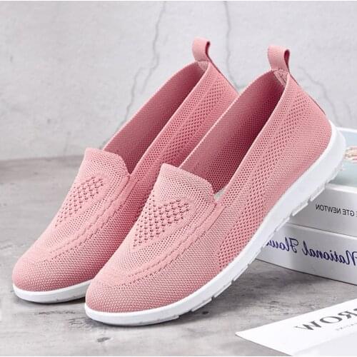 Old Beijing Cloth Shoes Women 2021 Spring New Womens Breathable Flat Casual Single Shoes Fashion Soft Sole Mother Shoes Women