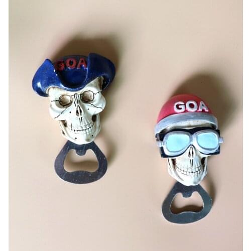 Creative Resin Skull Beer Bottle Magnet Opener Refrigerator Sticker Holloween Decoration Bar Wine Accessories Manual Cap Remover