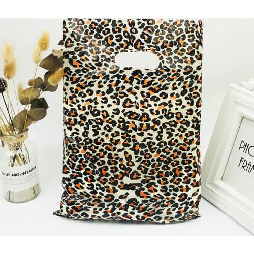 Brown Leopard Print Plastic Gift Packaging Thick Plastic Bags With Handle Clothes Packaging Wedding Gift Bag 50pcs Large 25x35cm