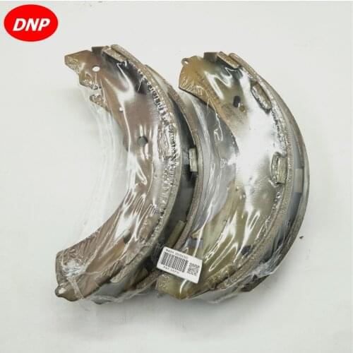 PAT Brake Pads Fit For Mitsubishi Triton L200 2.4 Pajero Montero 4600A106 4600A122