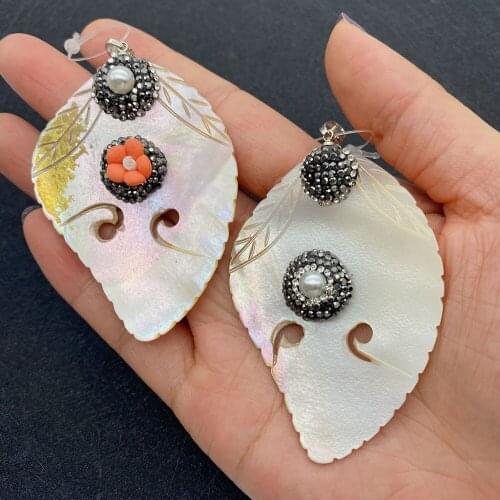 Natural Shell Pendant Retro Leaf Shape Freshwater Shell Diamond Pendant for DIY Necklace Jewelry Making Designer Charm Wholesale