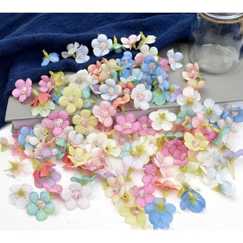100 Pcs /Set 2cm Multicolor Daisy Flower Heads Mini Silk Artificial Flowers for Wreath Scrapbooking Home Wedding Decoration