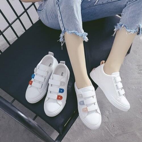 White Shoes Womens Shoes 2020 New Spring and Autumn Fashion Thick-soled Casual Sports Shoes Breathable Flat Shoes Mocassins