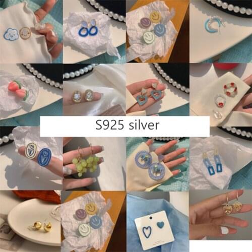 1 Pair 925 Sterling Silver Fresh Fashionable Cartoon Circle Signature Dazzling Daisy Earring For Girls Suitable for Summer