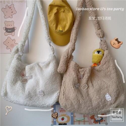 Winter Lambswool Women Handbags Luxury Designer White Shoulder Bags Brand Faux Fur Large Tote Female Messenger Bag Bucket Bag