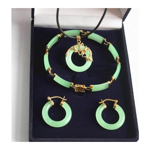 Womans noblest green jade dragon pendant & earring bracelet jewelry set