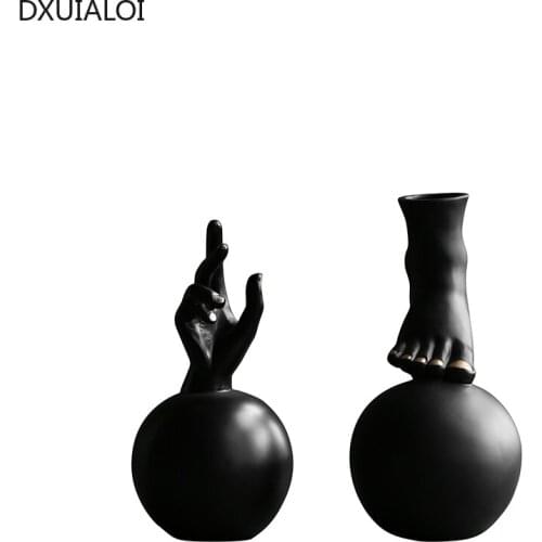 Creative resin crafts black ball scaffold ornaments furniture decoration accessories modern wine cabinet decoration best gift