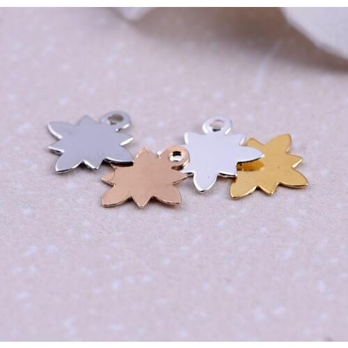 9.8mm Copper Single Pendant Necklace Pendant Snowflake Fashion Jewelry Maple Leaf Shape Jewelry Accessories