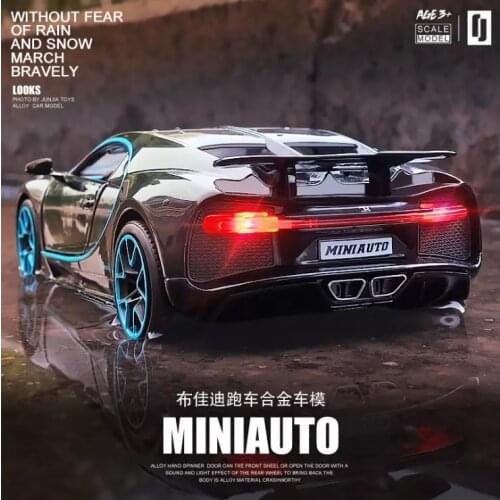 1: 32 simulation Bugatti car model toy alloy car model 1:32 return force boy sports car model children gift