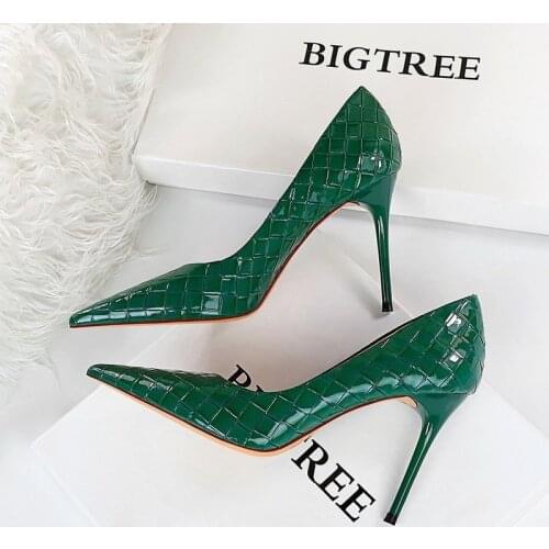 Brand Luxury Womens Green High Heels Shoes Sexy Party Braided Pumps Ladies Fashion Leather Shoes Wave Plus Size Office Career