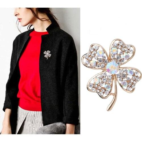 High-grade brooch Korean alloy rhinestone brooch four-leaf clover collar pin all-match professional wear clothing accessories