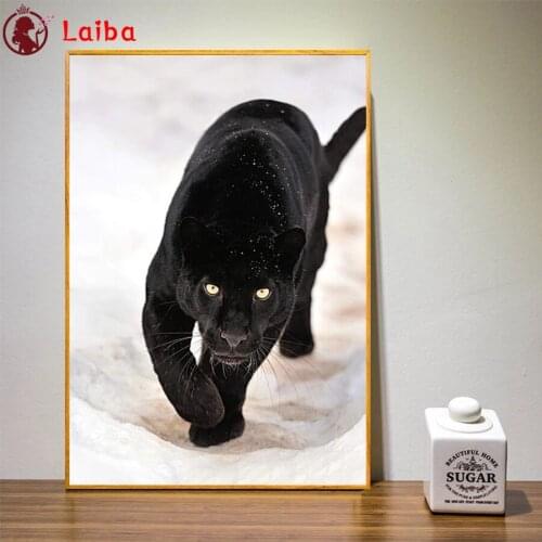 Diamond Embroidery Modern animal art, black snow leopard Diamond Painting Full Square round drill Mosaic Cross Stitch Wall Art