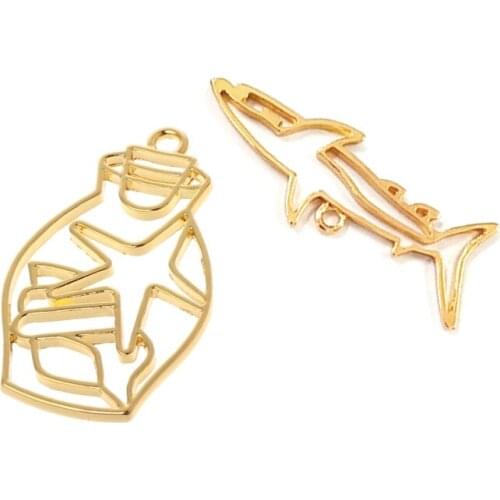 11 Pcs/Set DIY Epoxy Resin Crafts UV Resin Metal Frame Jewelry Making Necklace Pendant Creative Turtle Dolphin Animals Shape