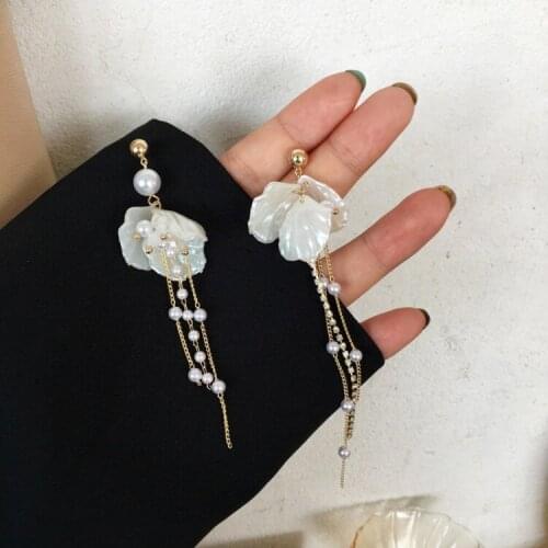 Long Tassel Pearls Beautiful Clip on Earrings Women Petals White Fairy Korean Earrings