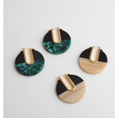 European and American fashion jewelry color resin Round Earrings Fashion commuter Earrings two colors