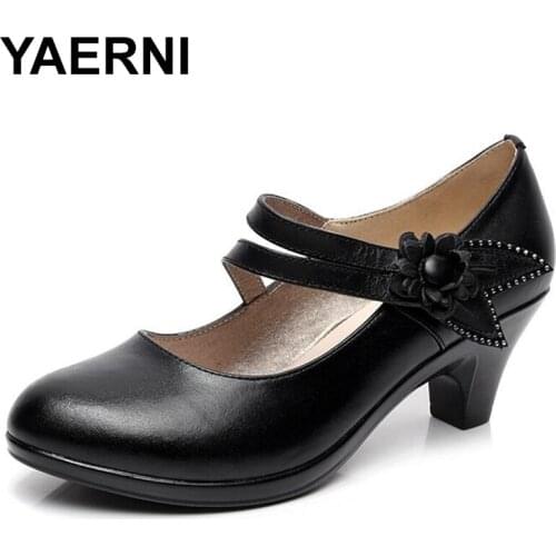 YAERNI Pumps