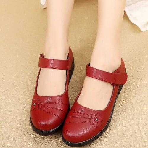 Fashion Women Shoes 2021 New Genuine Leather Female Flats Summer Breathable Massage Anti-Odor Female Casual Shoes Plus Size 42