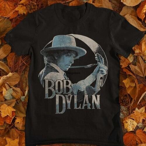 Bob Dylan Guitar 1975Bob Dylan Blowin In The Wind RockClassic Rock Fans Unitet Hard RockClothingFor Men And Women T Shirt