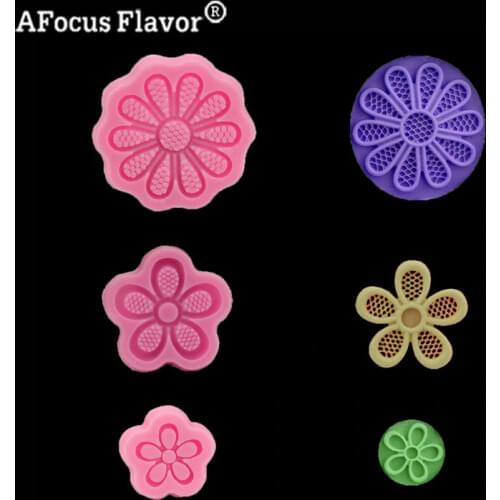 1 Pc DIY Flower Pattern Candy Lace Chocolate Mold Silicone Mold Candle Cake Decoration Tool Kitchen Baking Fondant Tools