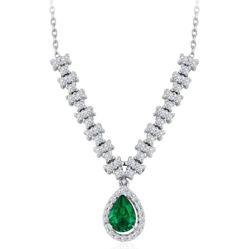 Symbol Gold 1.00 Carat Diamond Emerald Necklace Sexy Trend Fashion Jewelry Stylish Brilliant Eye-catching Pendant For Women