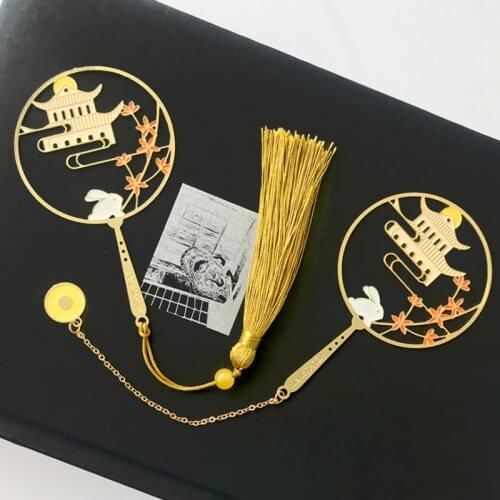 Creative Moon Rabbit Bookmark Cute Pendant Tassel Metal Art Exquisite Book Mark Page Folder Office School Supplies Stationery