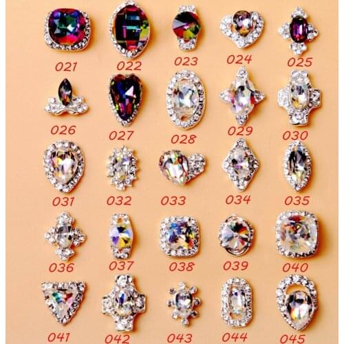 10 PCS /lot Decoration Tool Makeup Nails Rhinestones Design Manicure Nails Art Decorations Crystal Jewelry Accessories