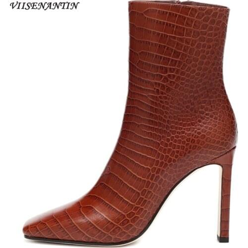 Autumn New Thick-Heeled Short High-Heeled Fashion Catwalk Boots Stone Grain Square Toe Large Size Real Leather Women’s Trend