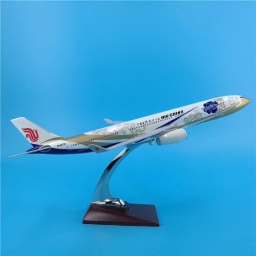 40CM 1:172 Scale Airbus airlines Air China A330 airplane model with base alloy aircraft plane collectible display collectionToys