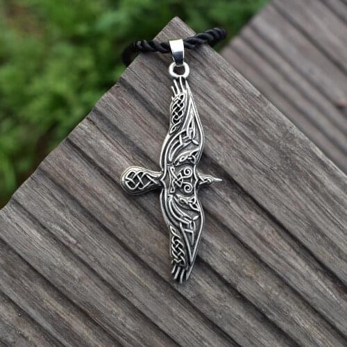 Celtic Knot Raven Pendant Necklace Viking Talisman Jewelry Raven Men Or Woemn Vintage Pendant 1PCS