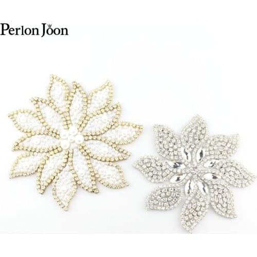 1PCS Big Round Flower Shape silver Rhinestone gold pearl Applique Hot fix Patch Iron On Decorative Accessories on Clothing Bags