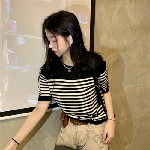 2021 summer new Korean version of wild striped short-sleeved womens knit top student personality all-match