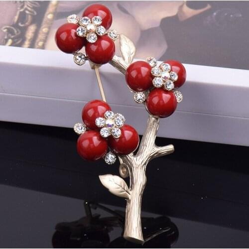 2021 Fine Crystal Imitation Plum Blossom Brooches Pin Garment Accessories Birthday Gift Brooches For women Elegant Pin Brooches