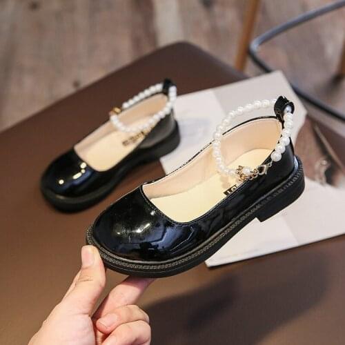 Girl Leather Shoes Baby Toddlers Kids Shoes New Fashion Summer Autumn Childrens Pearl Chain Princess Dance Party Shoes G81