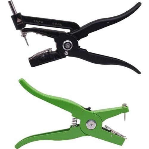 1 pcs Ear tag pliers Animal Control Device Green Metal ear thorn tongs Swine Cow Sheep Rabbit Identification tool