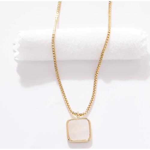 Natural Fresh Water Square Shell Choker Necklace W/14K Gold Real Brass Chain for Women Lady Party Wedding Jewellery 2021 Gift
