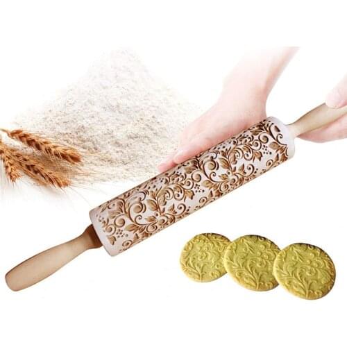35 * 5cm Christmas Embossed Rolling Pin Baking Cookies Fondant Cake Dough Engraving Wood Roller Reno Elk Snowflake